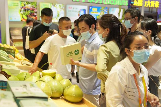 消博看澄邁:特色產(chǎn)品同臺(tái)綻放 堅(jiān)守品質(zhì)做強(qiáng)品牌